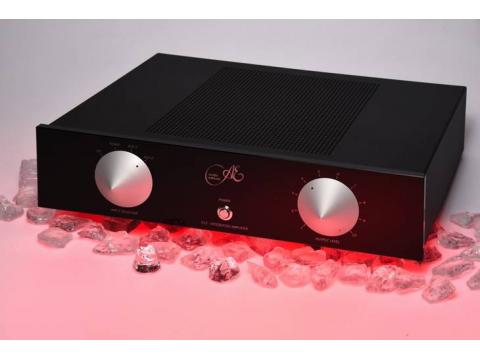 Integrated Amplifier E12