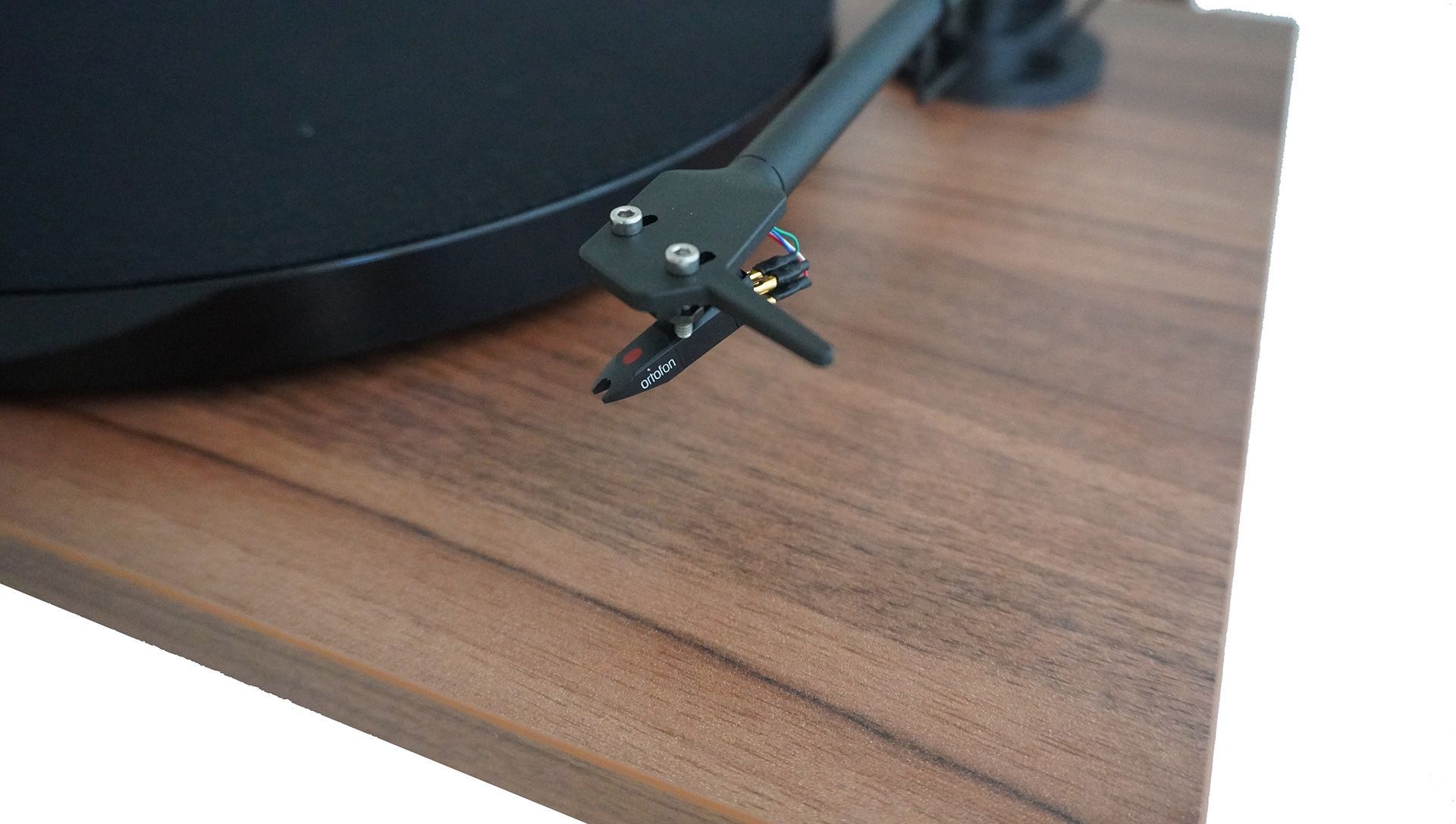 Project E1 Walnut BT