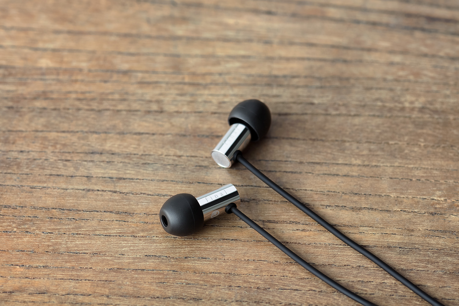 Final Audio E3000C (Silver) 