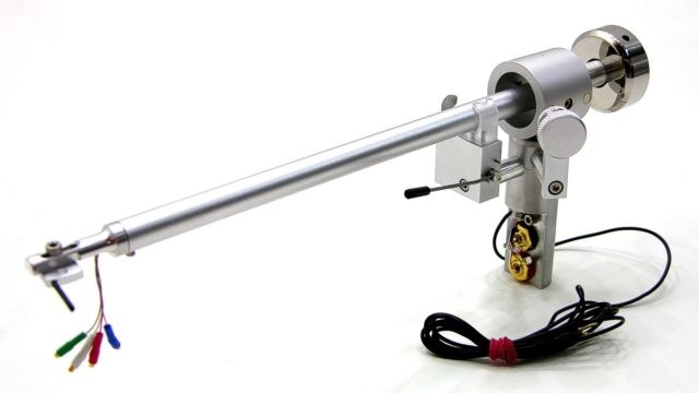 Clearaudio Satisfy alu