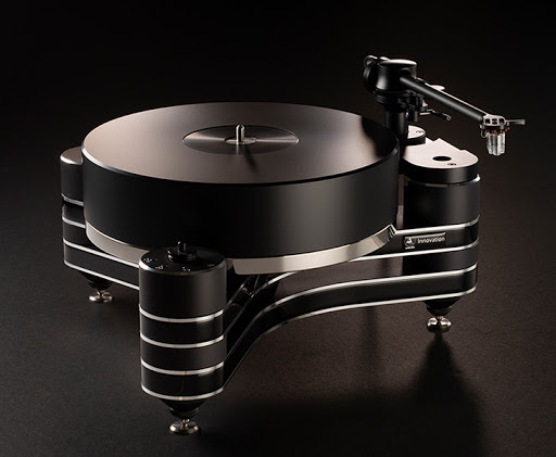 Clearaudio innovation  black piano wood